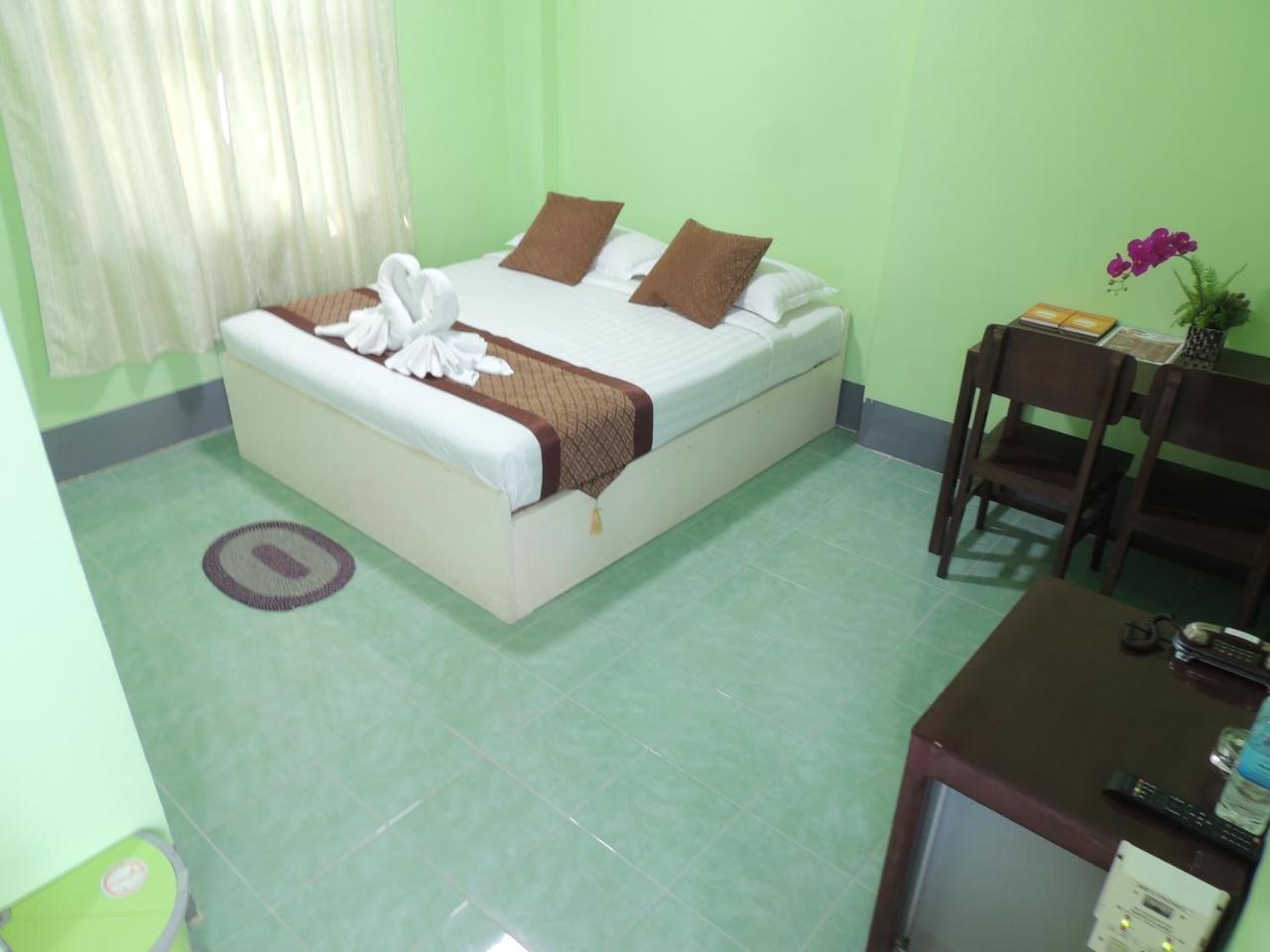 Nay Chi Lin Hotel Pathein Exteriér fotografie
