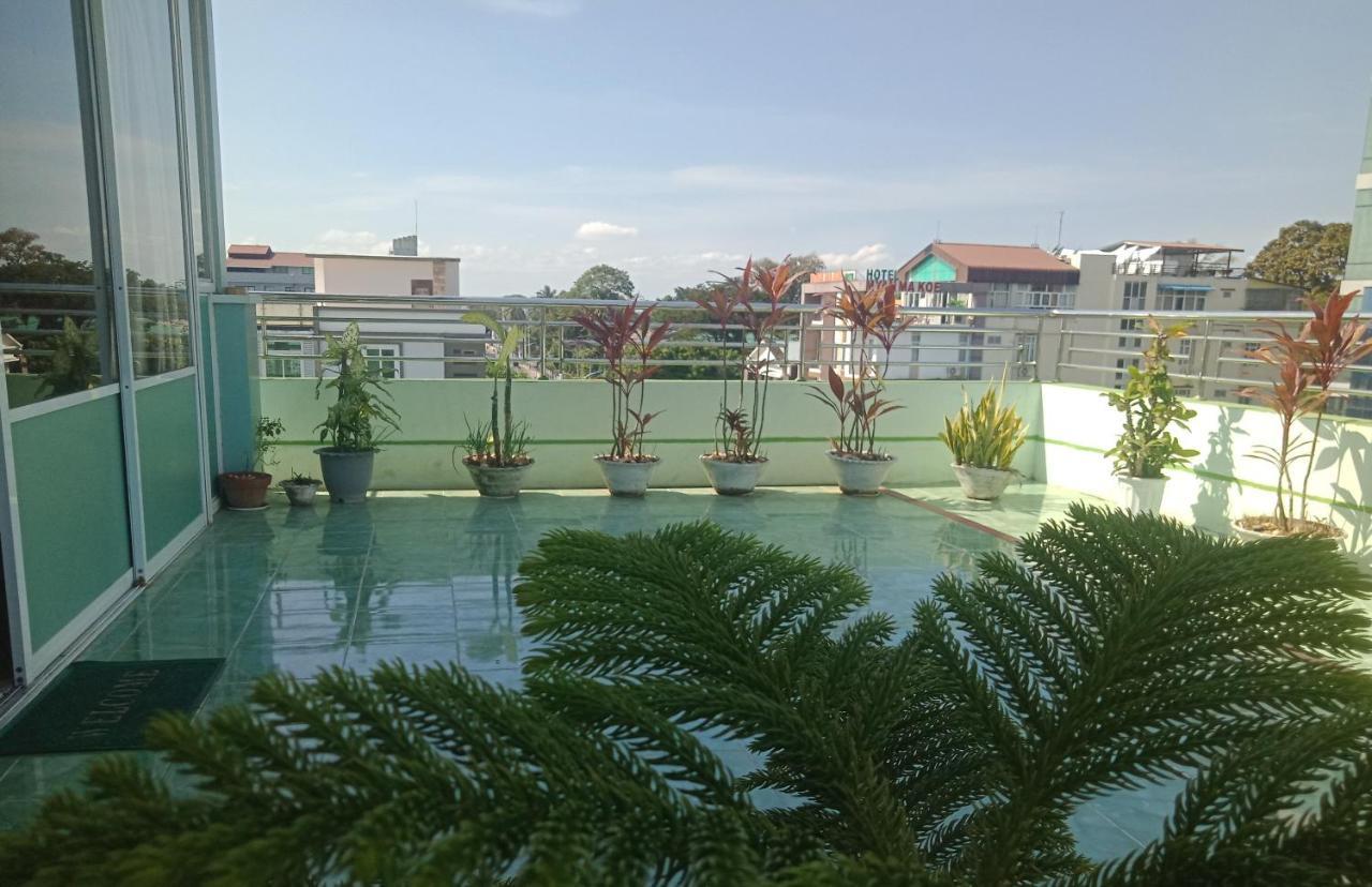 Nay Chi Lin Hotel Pathein Exteriér fotografie